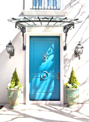 Holiday Care. Blue front door.